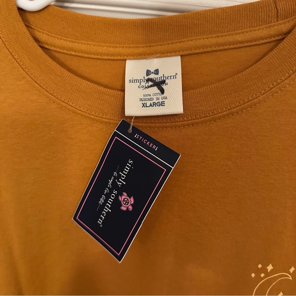 ❤️BNWOT❤️ Simply Southern Orange Stay Wild Moon Child Jeep Long Sleeve T-Shirt - Picture 3 of 5